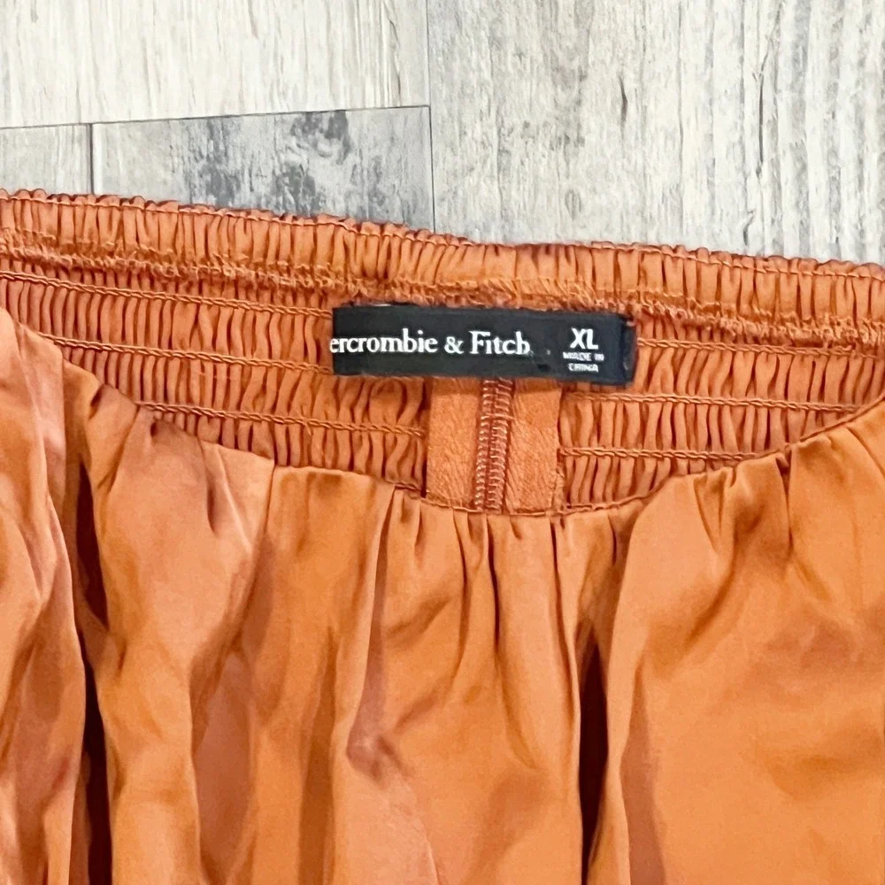 Abercrombie & Fitch Rust Orange Satin Ruched Balloon Sleeve Crop Top | Size XL - Picture 2 of 6